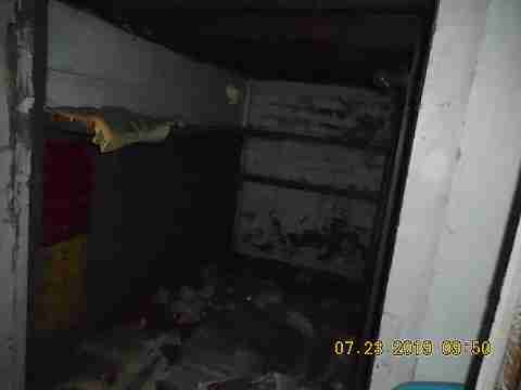 4400 St Clair (27)_m.jpg